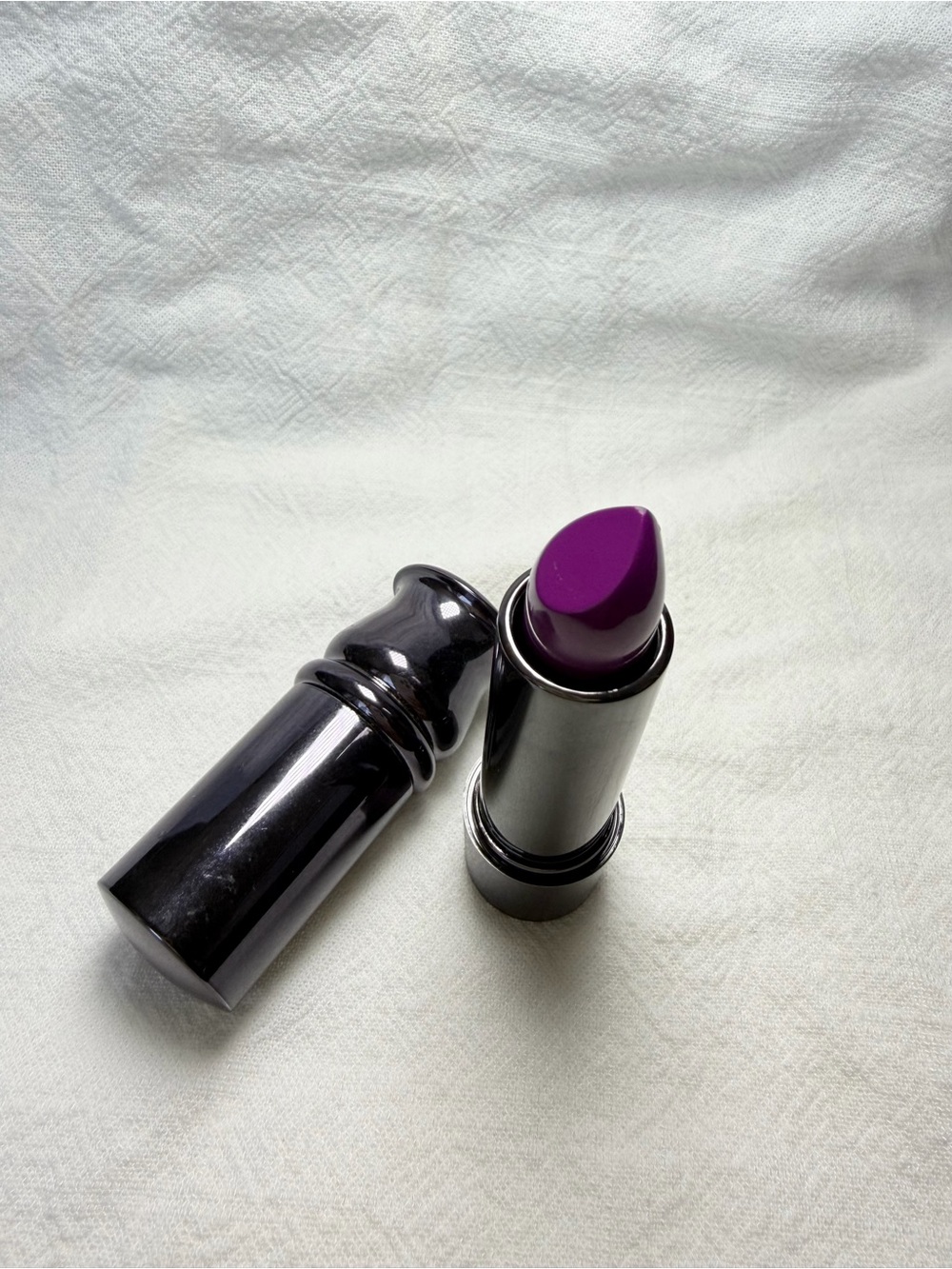 MAC - Rare! Runway sample. “Vogue en violet” new!